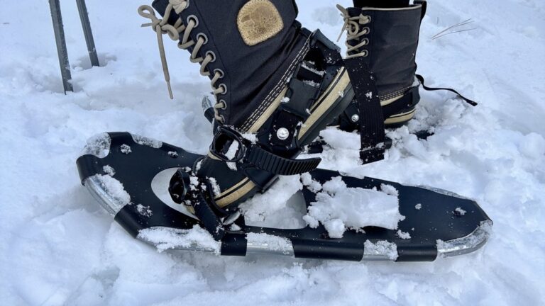 snowshoes that are 25 inches long in the snow, one of the things that are 25 inches long