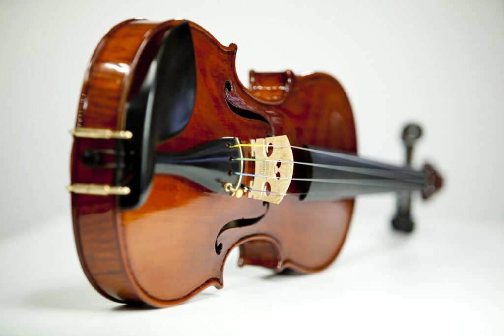 full-size violin about 23 inches long, a musical example of things that are 23 inches long